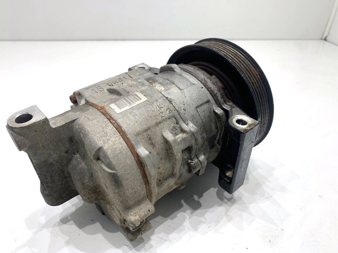 Компресор кондиціонера Jeep Grand Cherokee MC447280-8180 — фото деталі 3