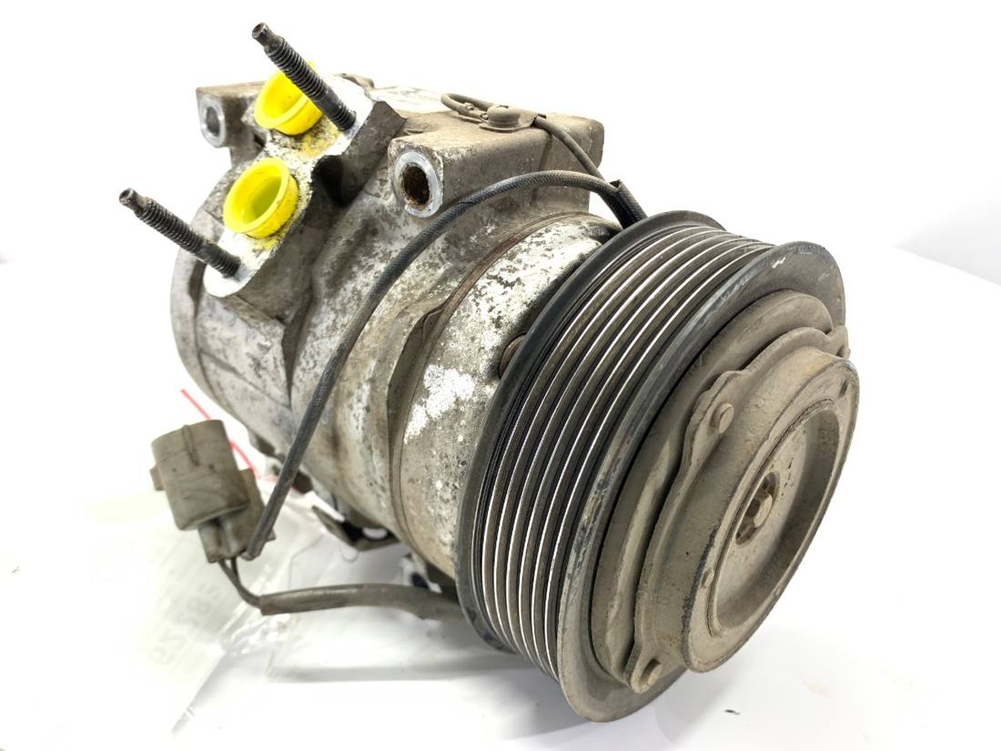 Компрессор кондиционера Toyota Land Cruiser KTT090030 — фото детали 2