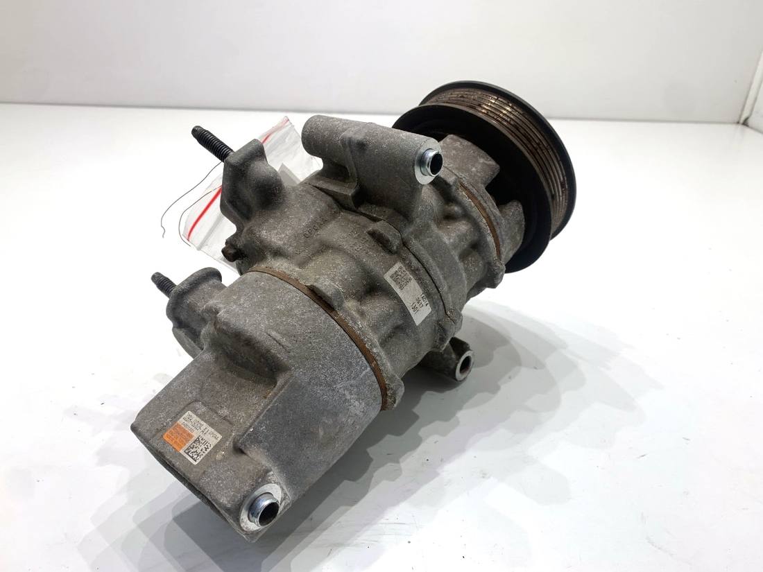 Компрессор кондиционера Ford KA J2BH-19D629-AA — фото детали 2