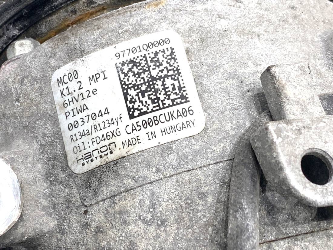 Компресор кондиціонера Hyundai I20 97701Q0000 — фото деталі 4