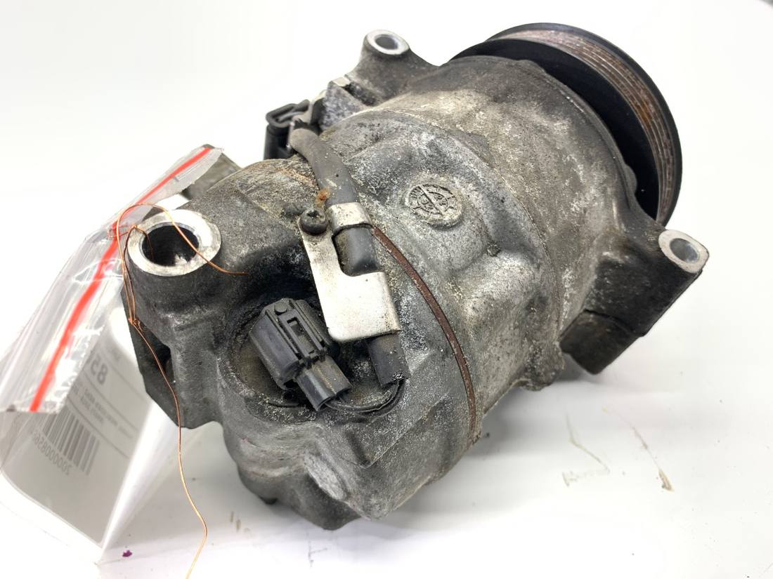 Компрессор кондиционера Mercedes Sprinter A0008304500 — фото детали 3