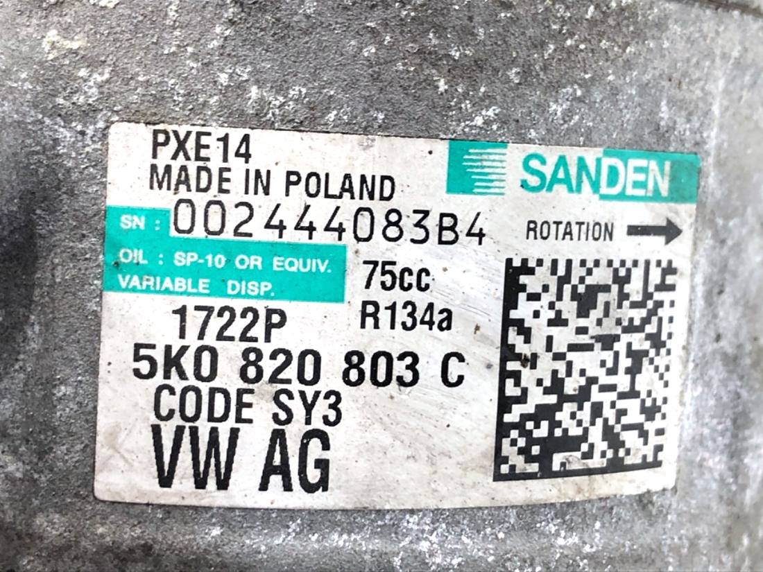 Компресор кондиціонера Skoda Yeti 5K0820803C — фото деталі 4