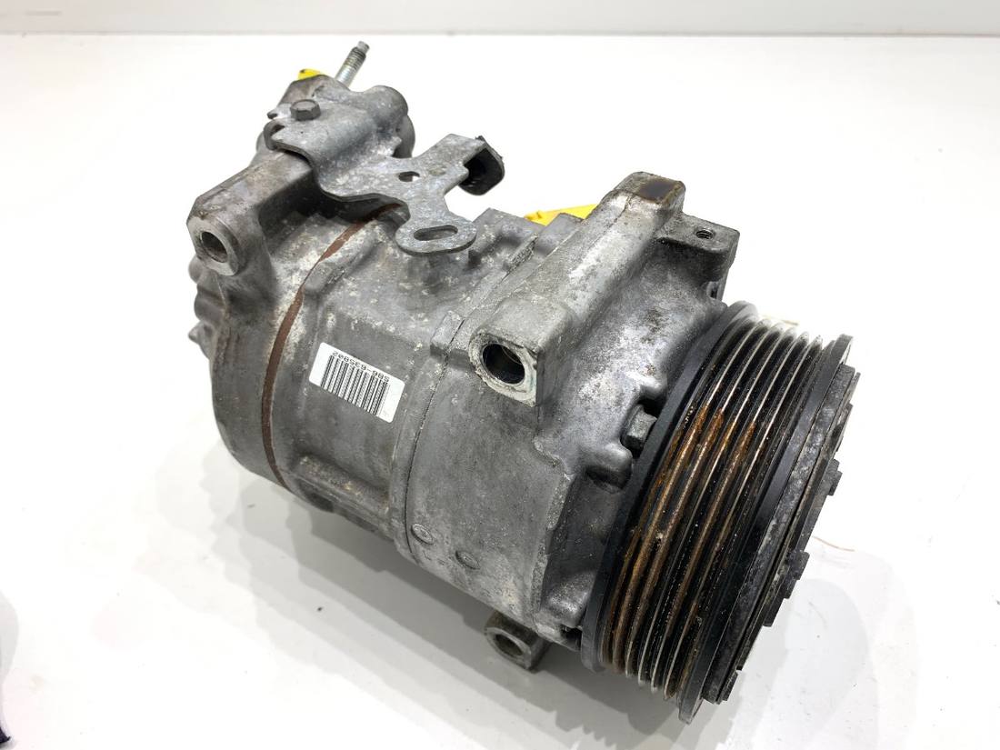Компресор кондиціонера Opel Corsa F 9834779880 — фото деталі 2