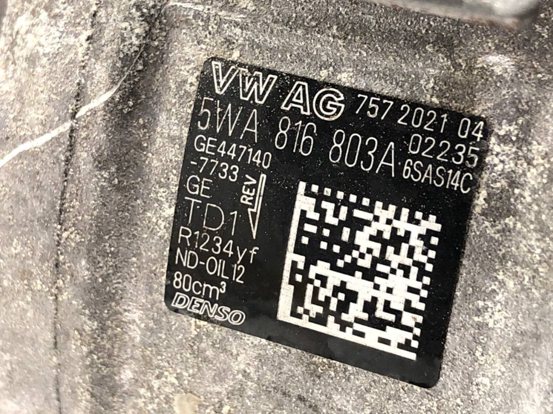 Компресор кондиціонера Audi Q3 5WA816803A — фото деталі 4