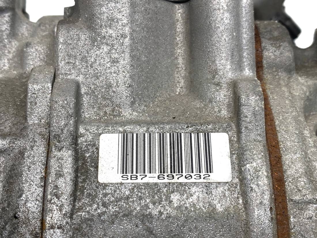 Компресор кондиціонера Audi A6 C7 4G0816803G — фото деталі 4
