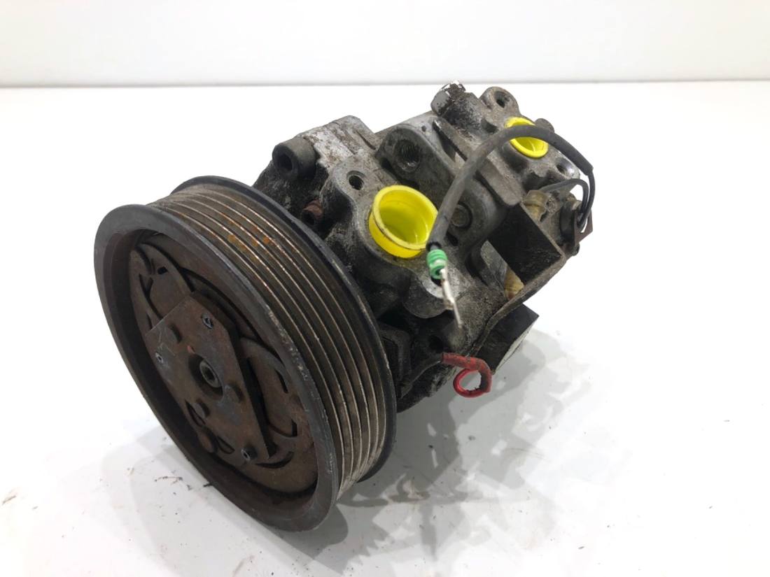 Компрессор кондиционера Suzuki Jimny 95201-70CN2