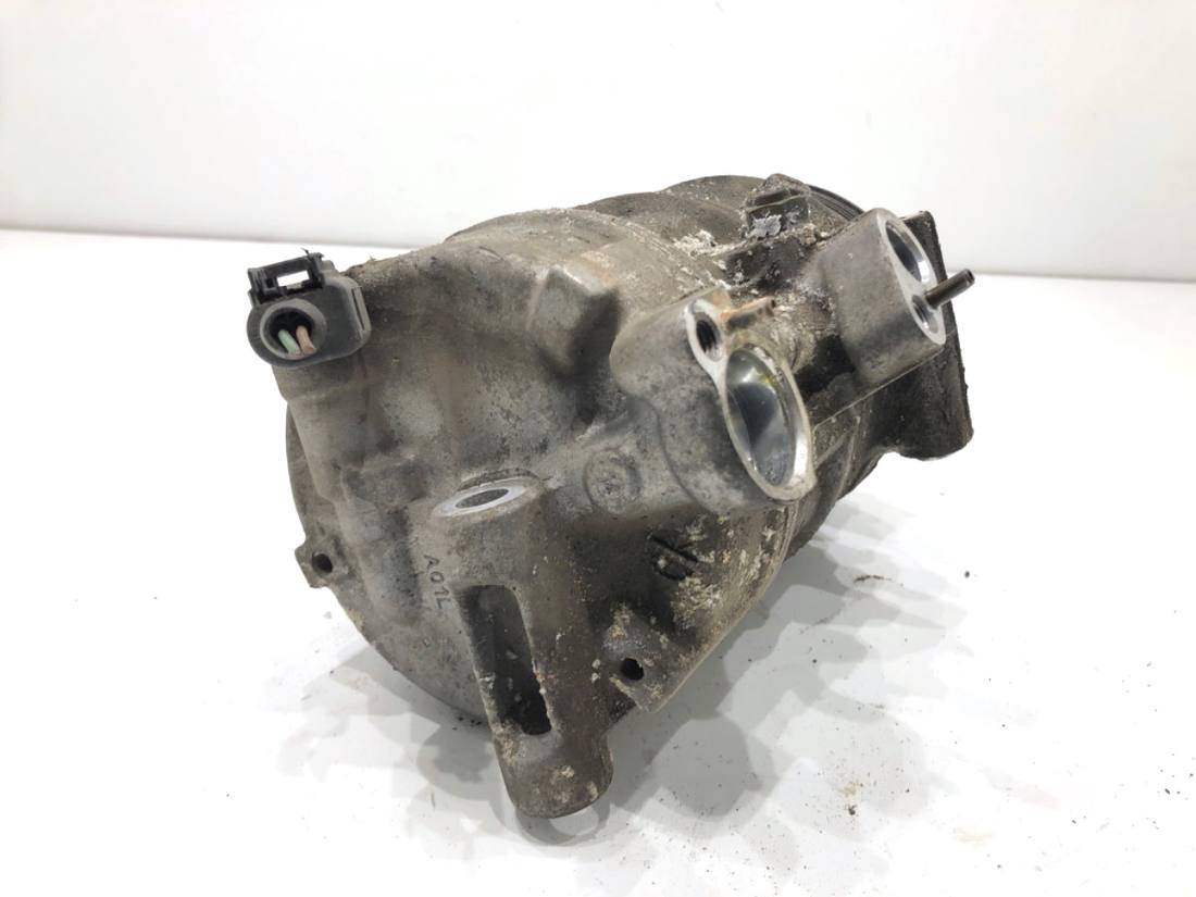 Компрессор кондиционера Volkswagen Passat B7 1K0820808F — фото детали 2