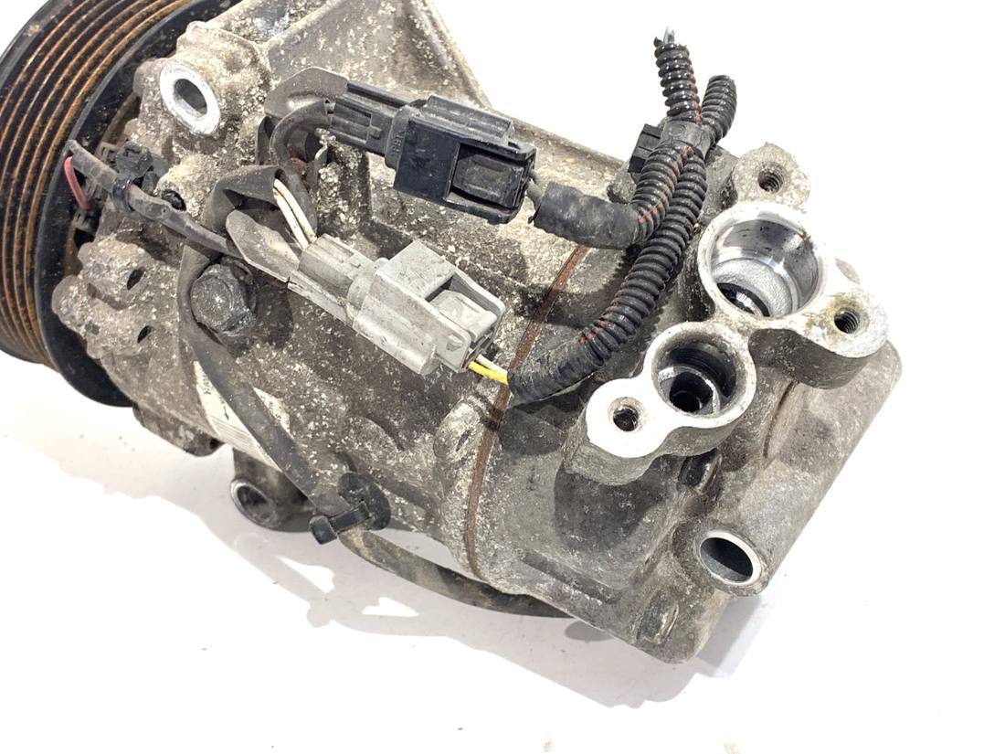 Компрессор кондиционера Renault Captur 926008955R — фото детали 3