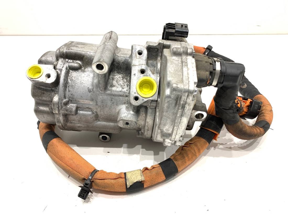 Компрессор кондиционера Renault Clio 926003211R