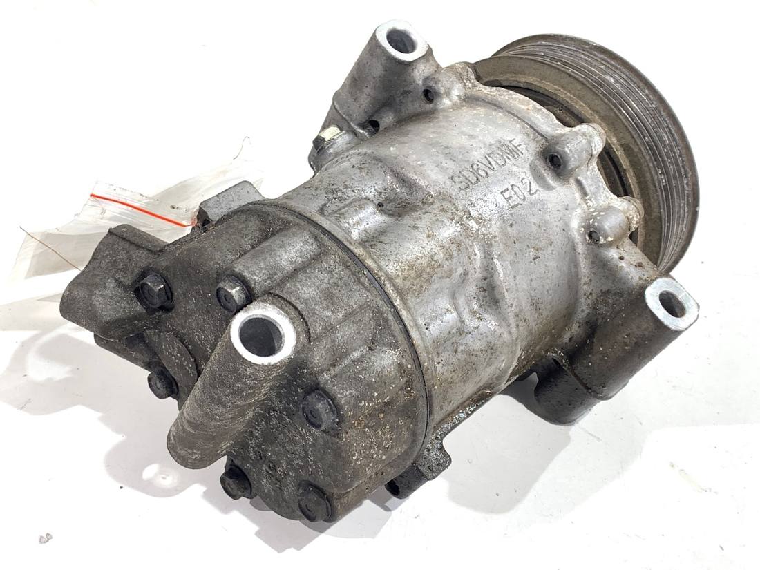 Компрессор кондиционера Renault Kangoo 926007691R — фото детали 2