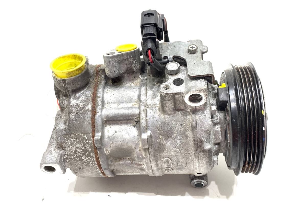 Компресор кондиціонера Audi Q8 4M0816803N