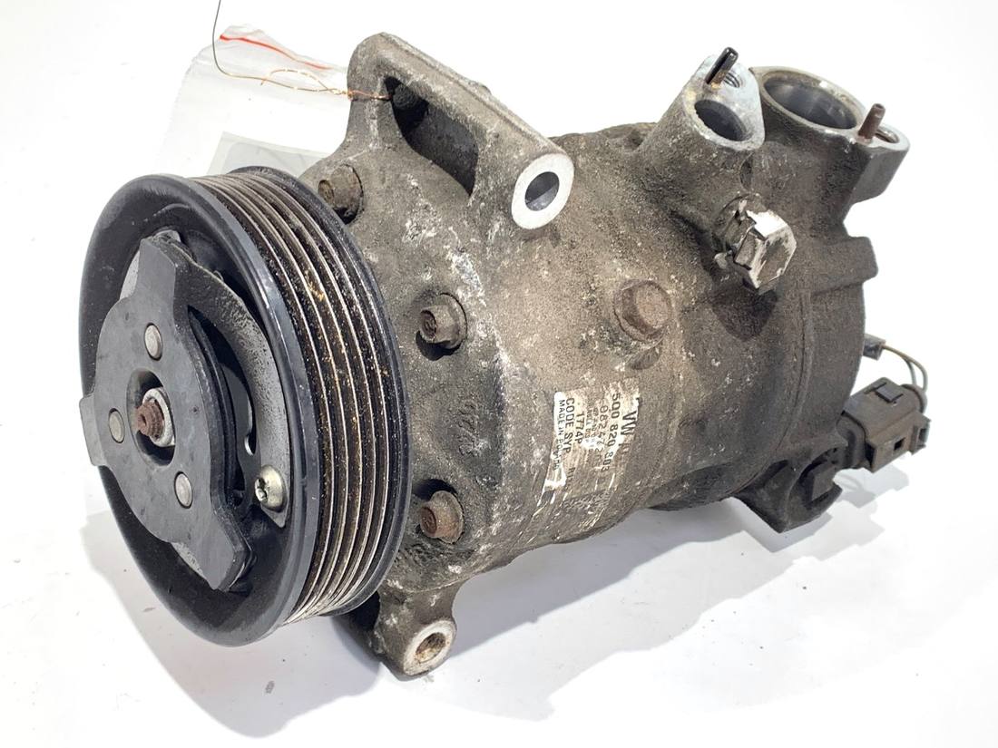 Компрессор кондиционера Seat Toledo 5Q0820803G