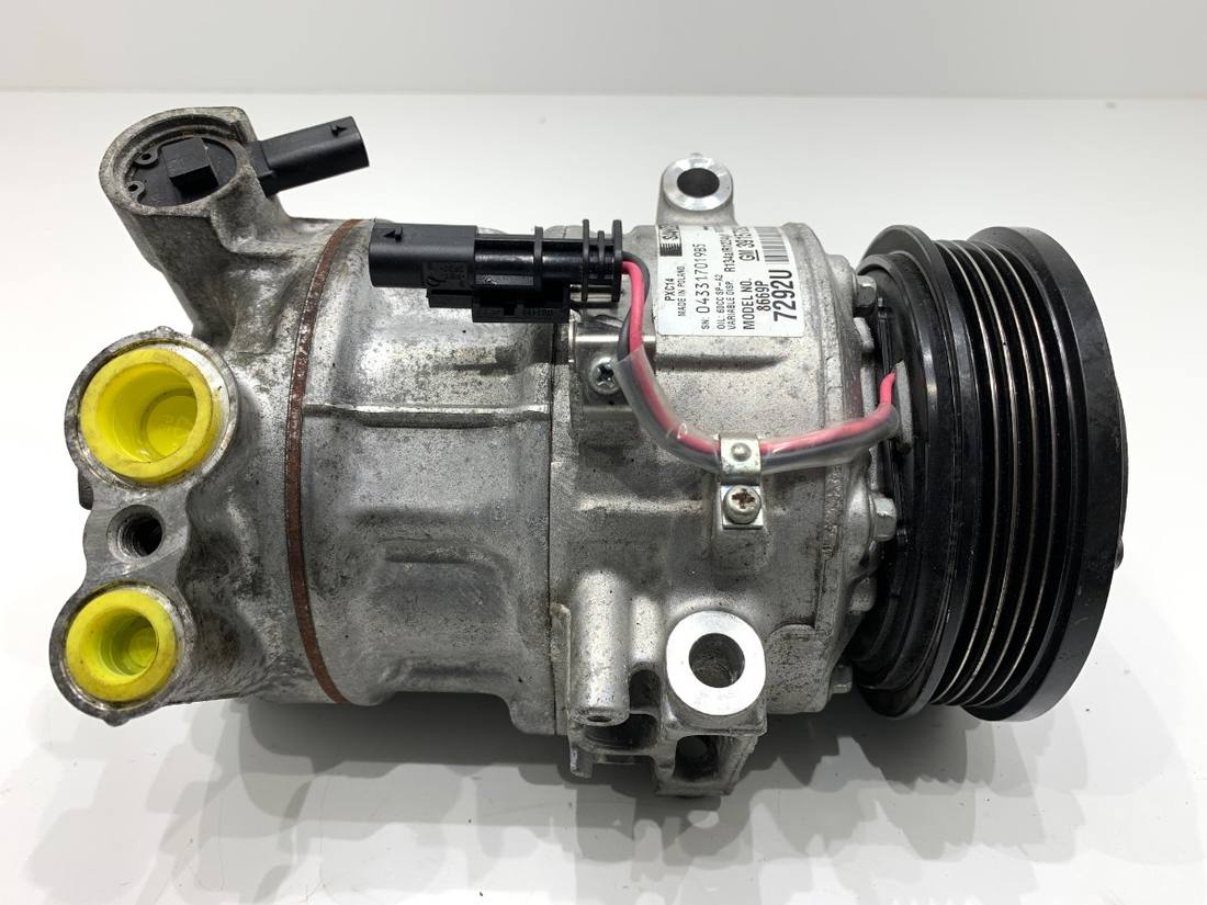 Компрессор кондиционера Opel Astra K 39157292