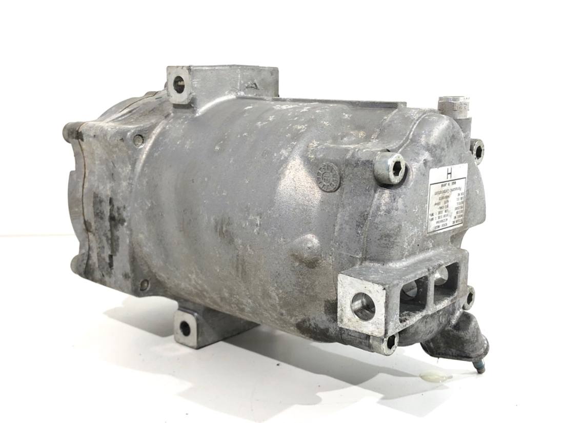 Компресор кондиціонера Nissan Leaf 92600-1MG0A — фото деталі 3