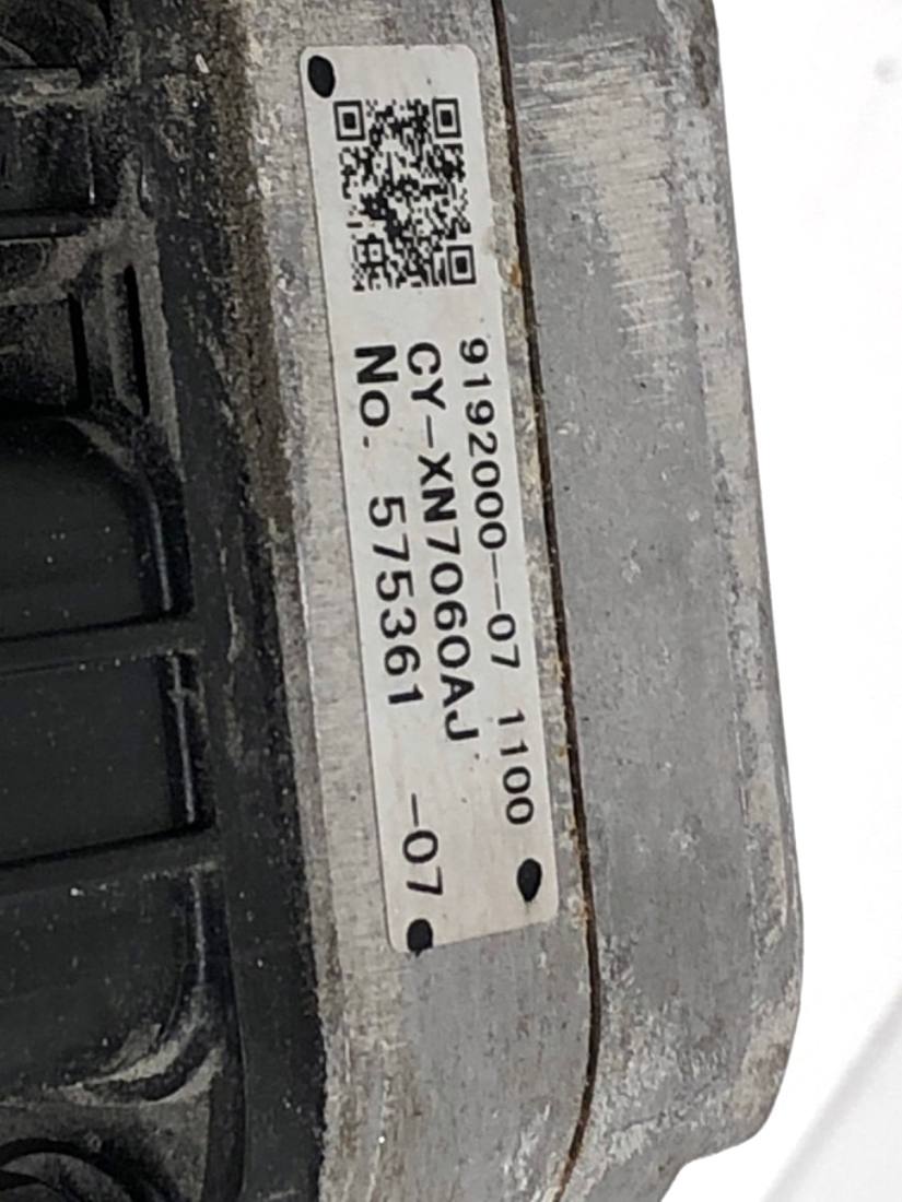 Компресор кондиціонера Nissan Leaf 92600-1MG0A — фото деталі 5