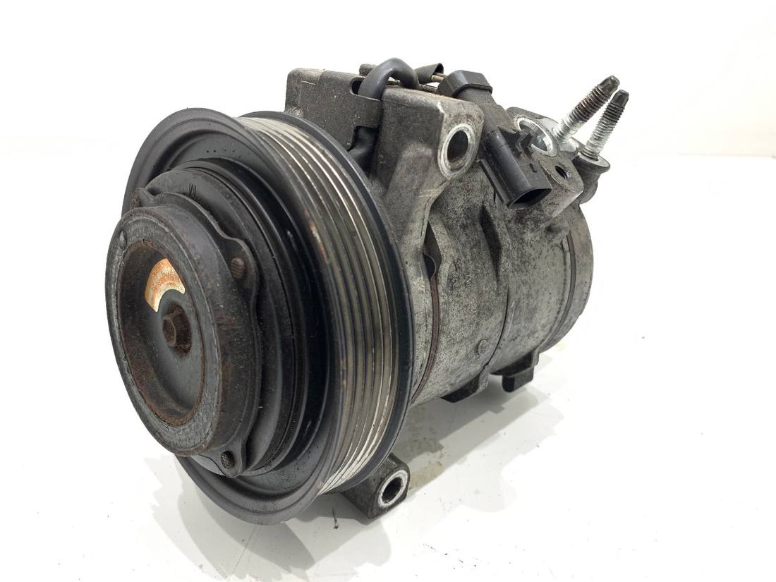 Компресор кондиціонера Jeep Grand Cherokee P68021835AE — фото деталі 2