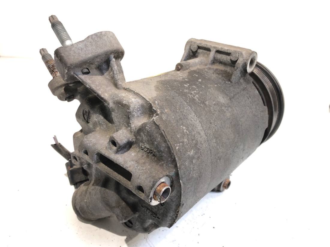 Компресор кондиціонера Ford Focus DV61-19D629-FD — фото деталі 2