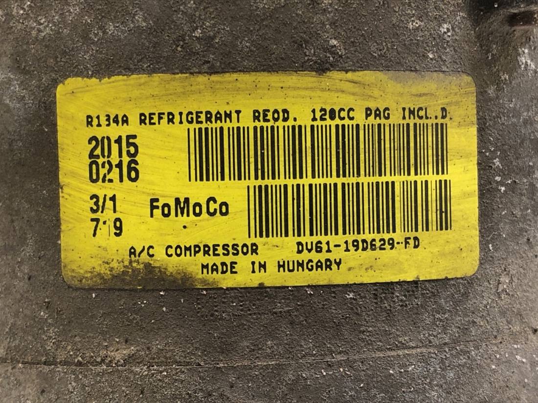 Компресор кондиціонера Ford Focus DV61-19D629-FD — фото деталі 4