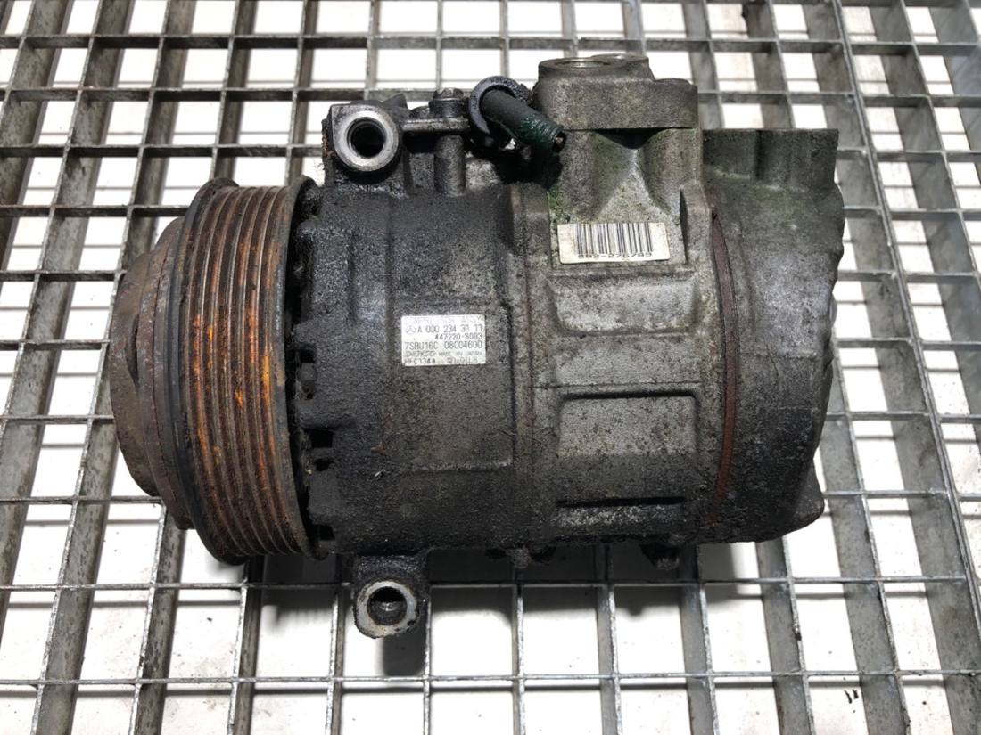 Компрессор кондиционера Mercedes Vito A0002343111 — фото детали 2