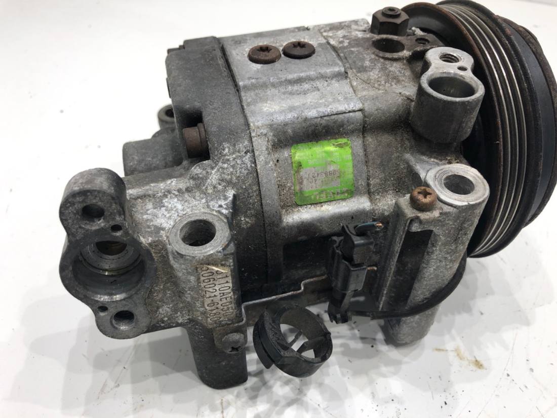 Компресор кондиціонера Subaru Legacy 506221-4061 — фото деталі 4