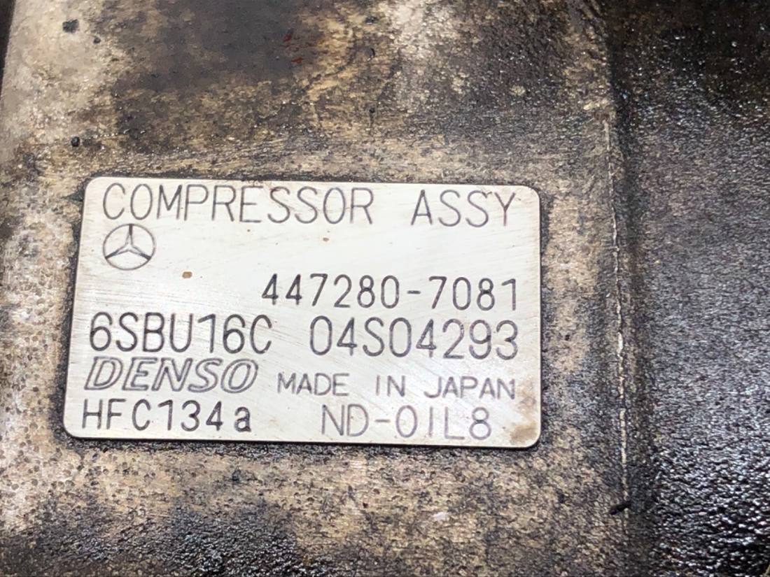 Компресор кондиціонера Mercedes E W212 447280-7081 — фото деталі 4