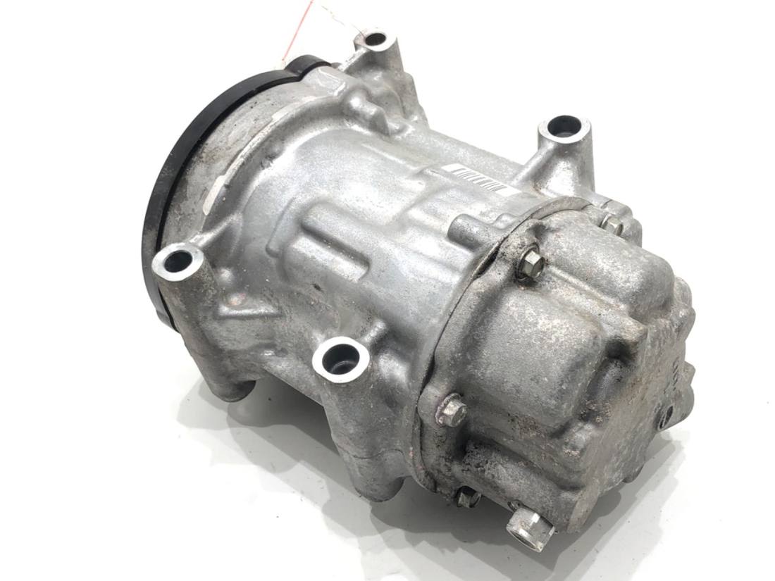 Компресор кондиціонера Toyota Corolla E21 042400-0500 — фото деталі 2