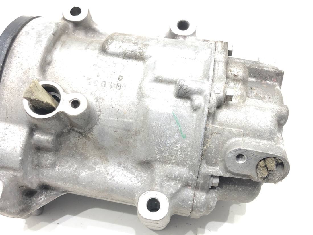 Компресор кондиціонера Toyota Corolla E21 042400-0500 — фото деталі 3