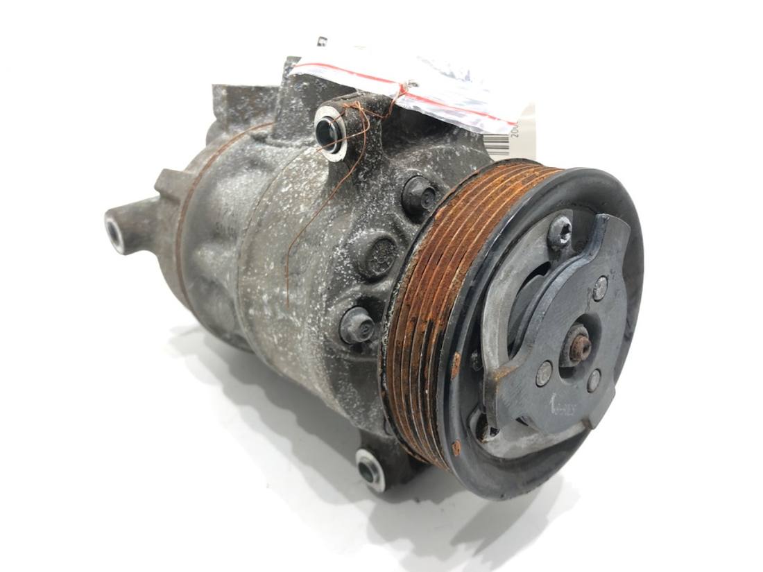 Компресор кондиціонера Volkswagen Golf 7 5Q0820803G