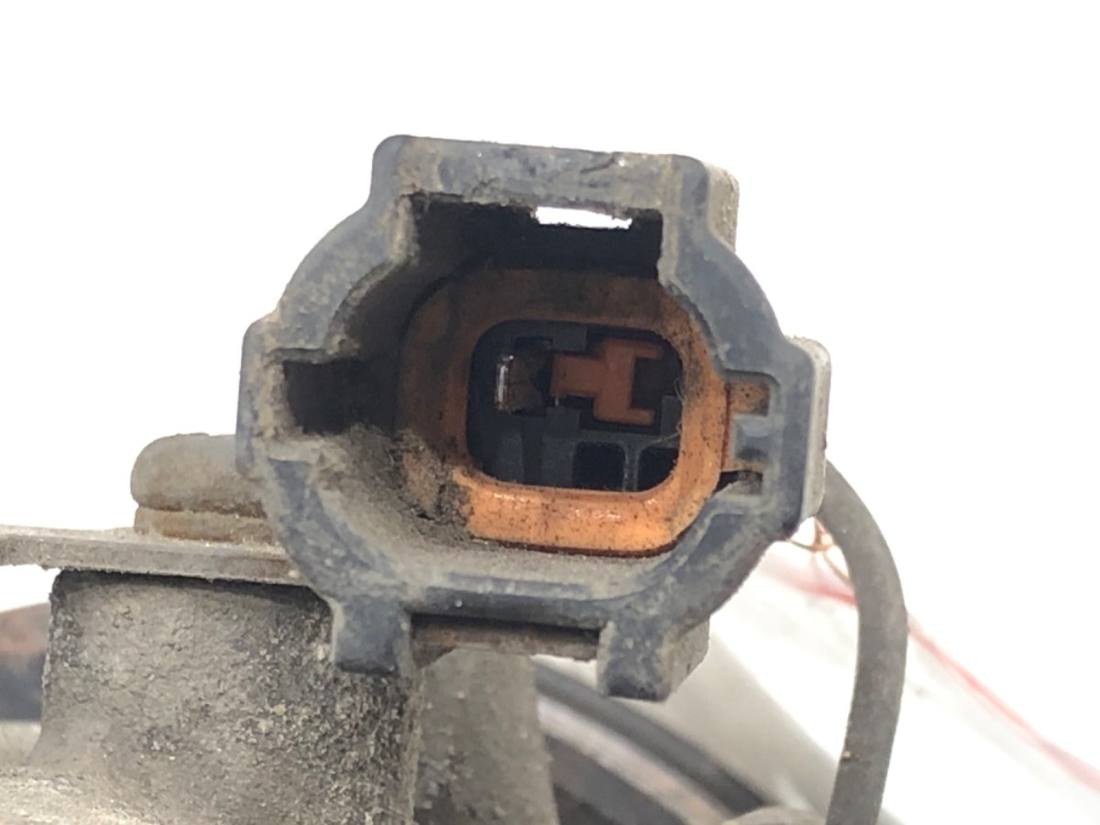 Компресор кондиціонера Nissan Tiida 926001U600 — фото деталі 4