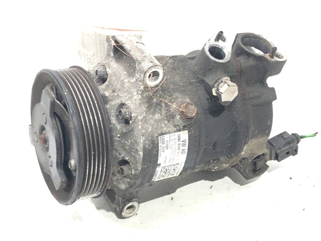 Компресор кондиціонера Skoda Rapid 5Q0820803E