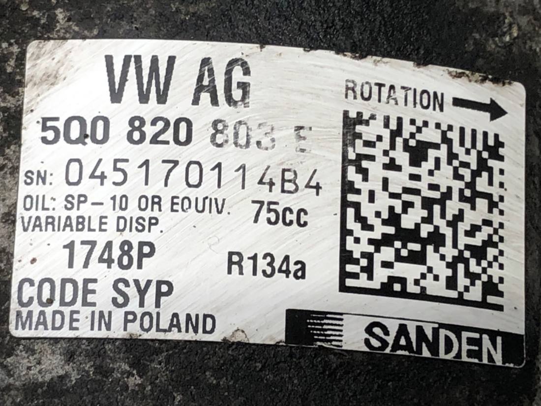 Компресор кондиціонера Skoda Rapid 5Q0820803E — фото деталі 4