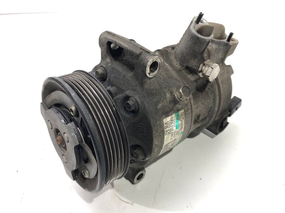 Компресор кондиціонера Volkswagen Golf 6 5K0820803C — фото деталі 2