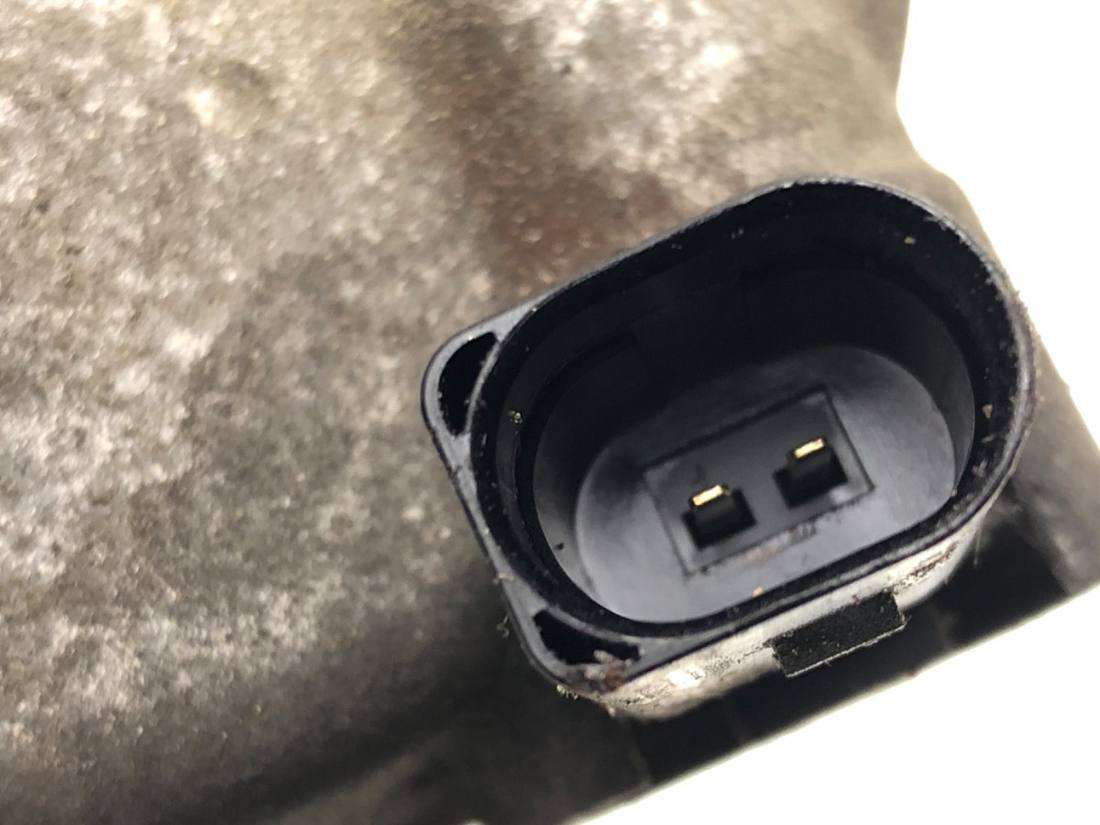 Компресор кондиціонера Volkswagen Golf 6 5K0820803C — фото деталі 5