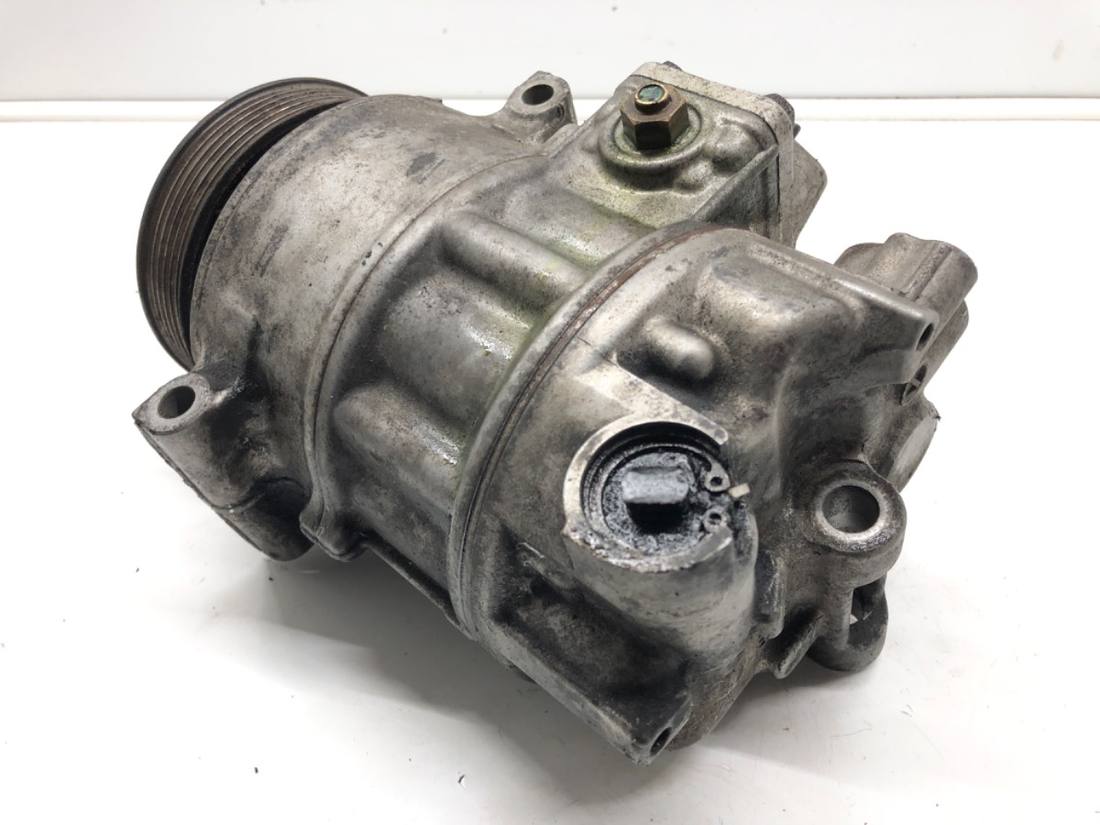 Компрессор кондиционера Volkswagen Passat B7 8680EBA — фото детали 3