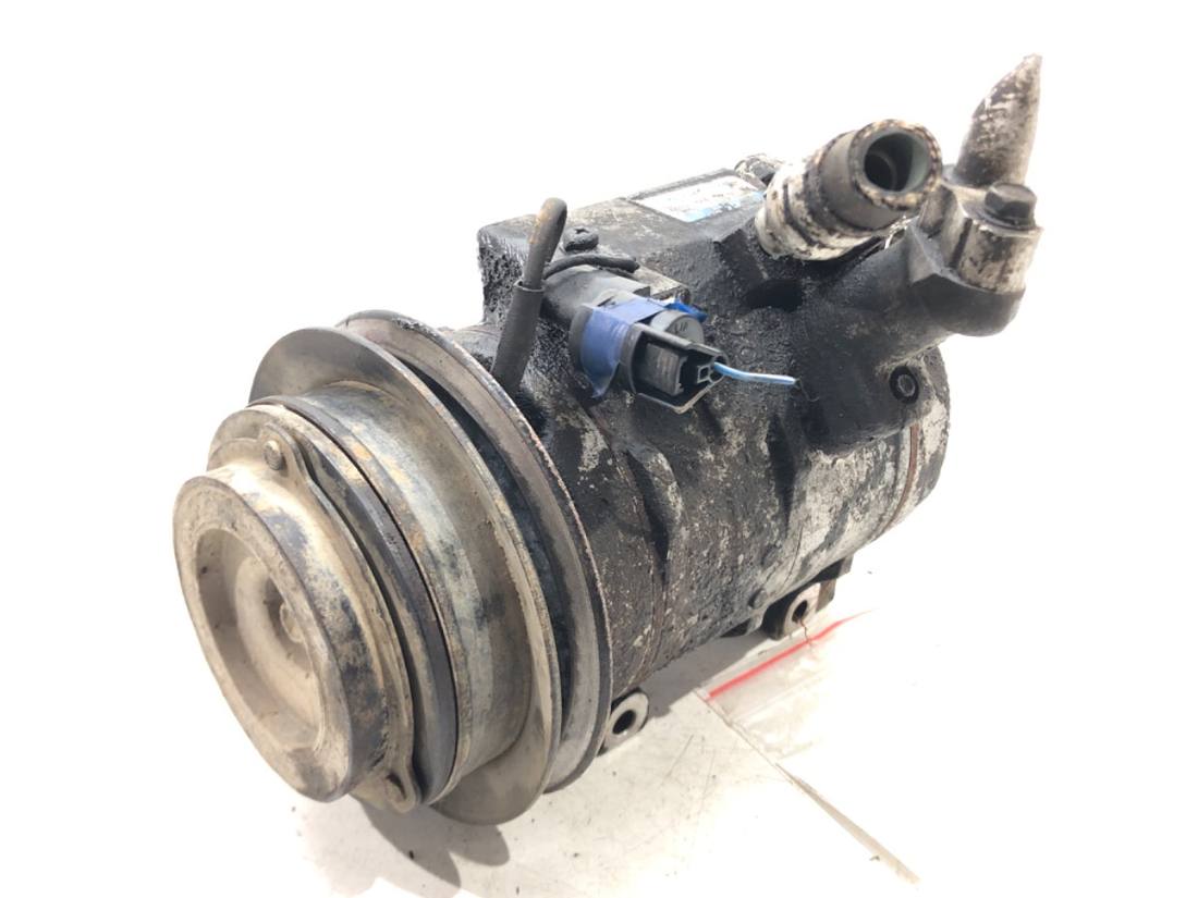Компрессор кондиционера Mitsubishi Pajero 447220-3657
