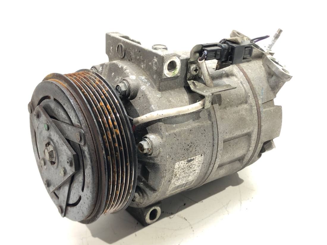 Компрессор кондиционера Nissan Sentra B15 92600ET01A