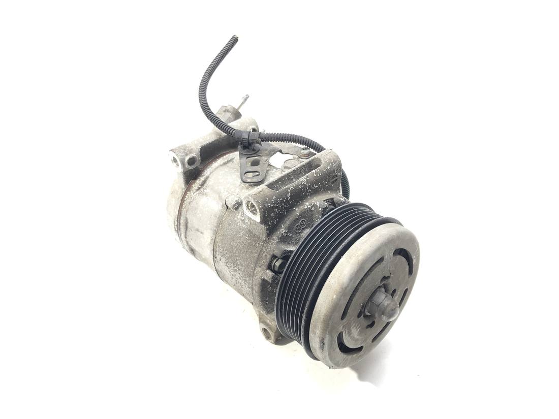 Компресор кондиціонера Peugeot 308 9827529180