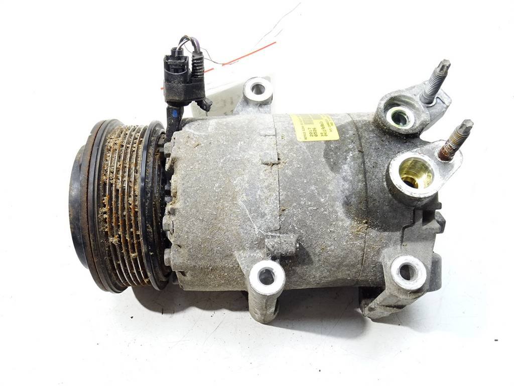Компресор кондиціонера Ford Focus H1F1-19D629-GA