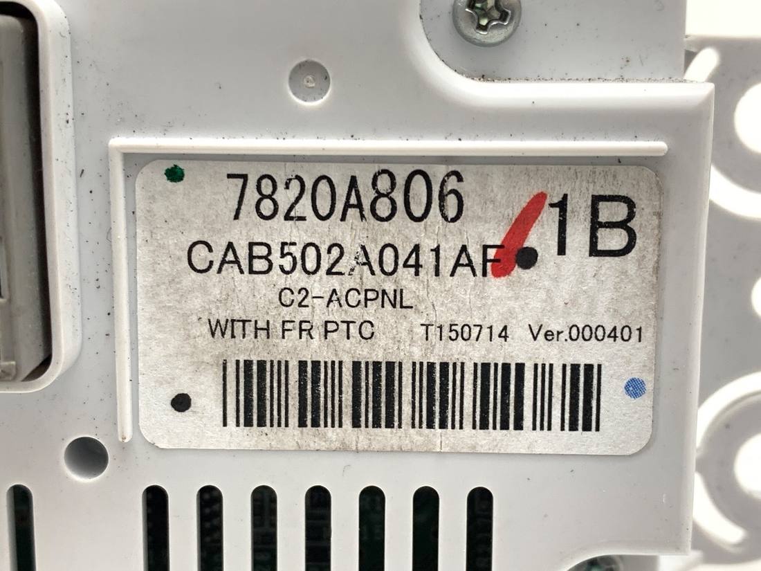 Блок керування пічкою клімат Mitsubishi ASX 7820A806 — фото деталі 4