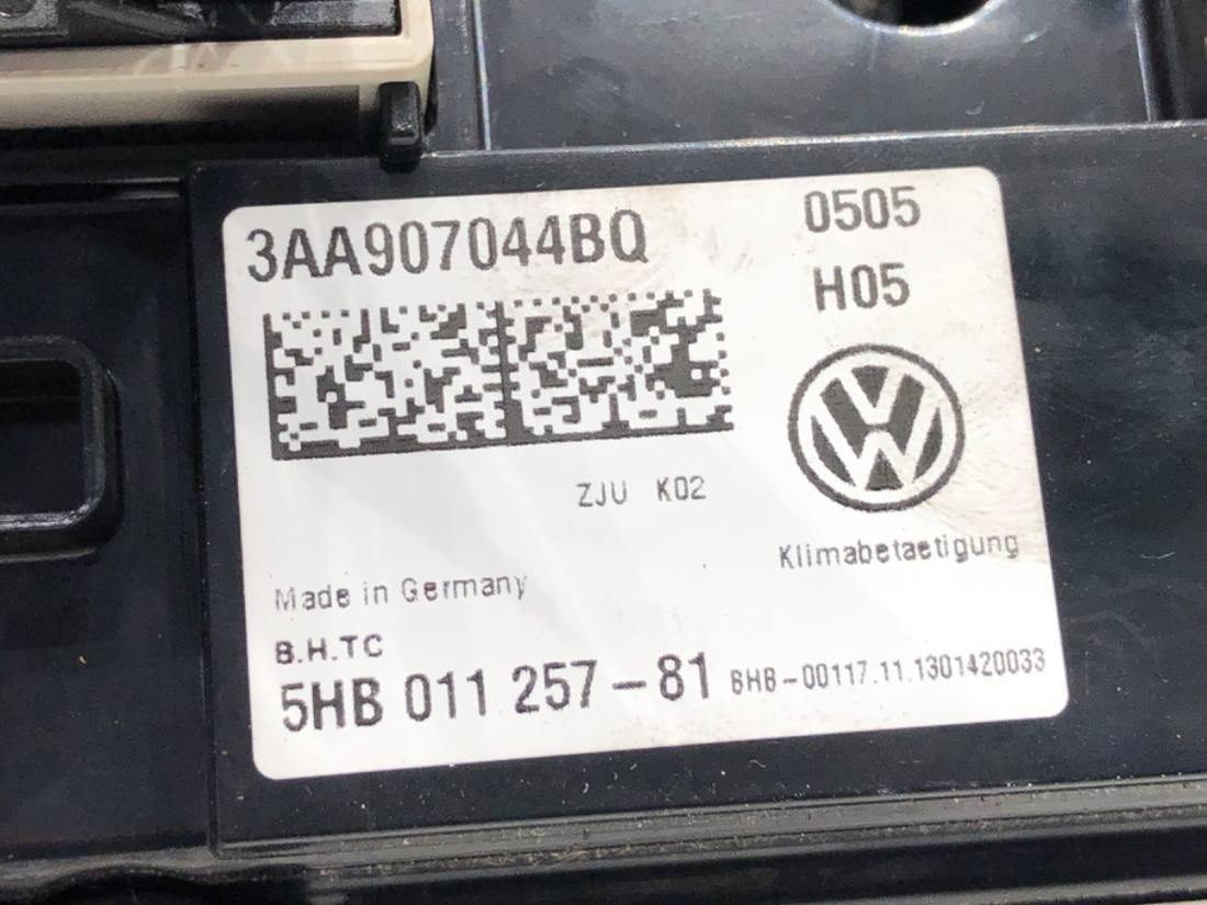 Блок керування пічкою клімат Volkswagen Passat CC 3AA907044BQ — фото деталі 3