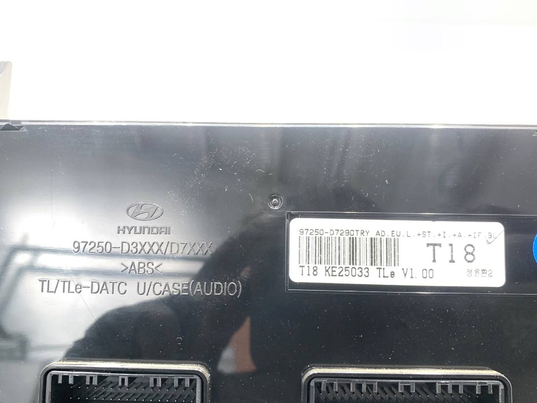 Блок керування пічкою клімат Hyundai Tucson 97250-D3XXX — фото деталі 5