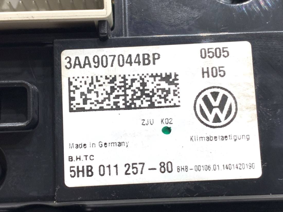 Блок керування пічкою клімат Volkswagen Passat B7 3AA907044BP — фото деталі 6