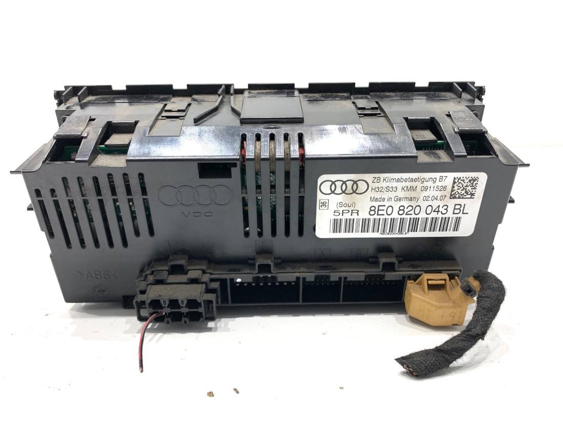 Блок керування пічкою клімат Audi A4 B7 8E0820043BL — фото деталі 2
