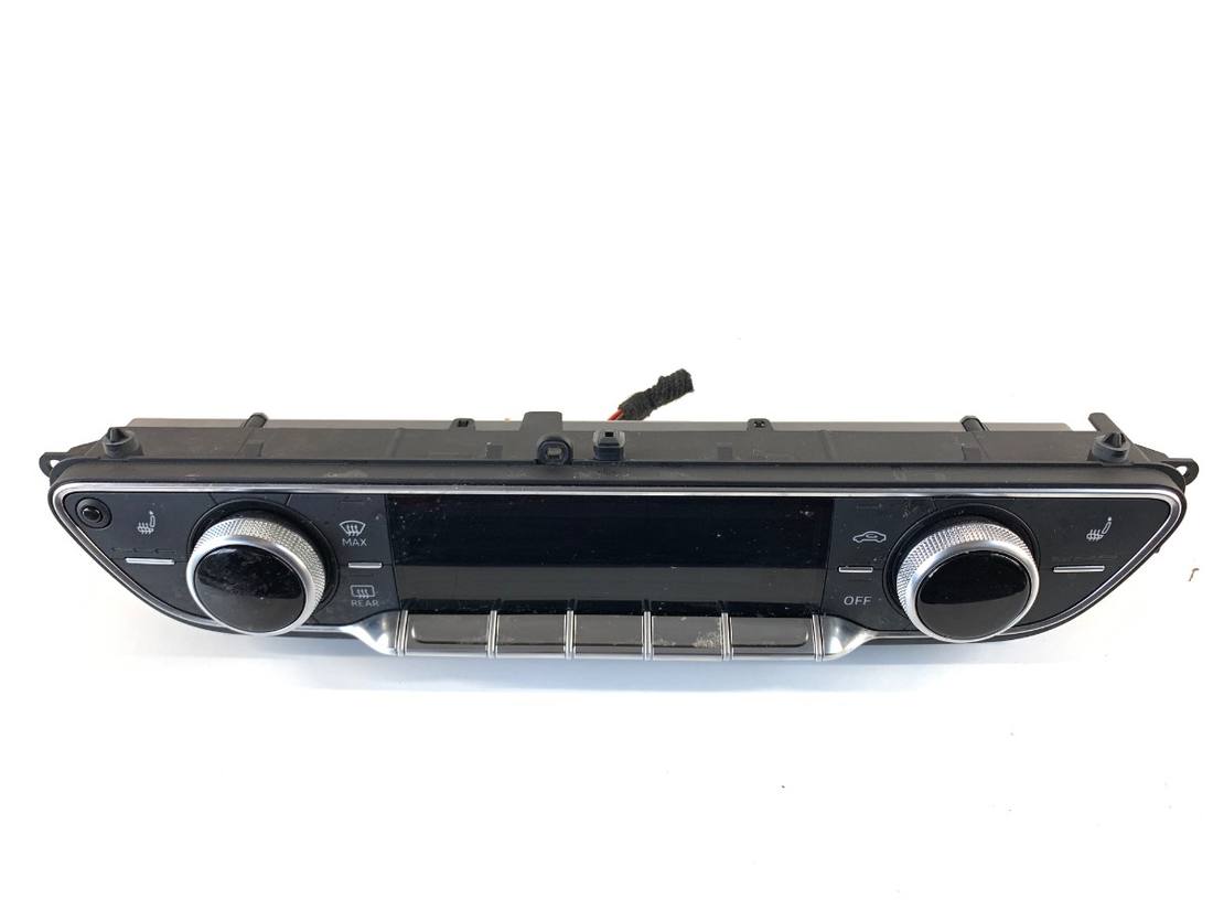 Блок керування пічкою клімат Audi A4 B9 8W0820043T