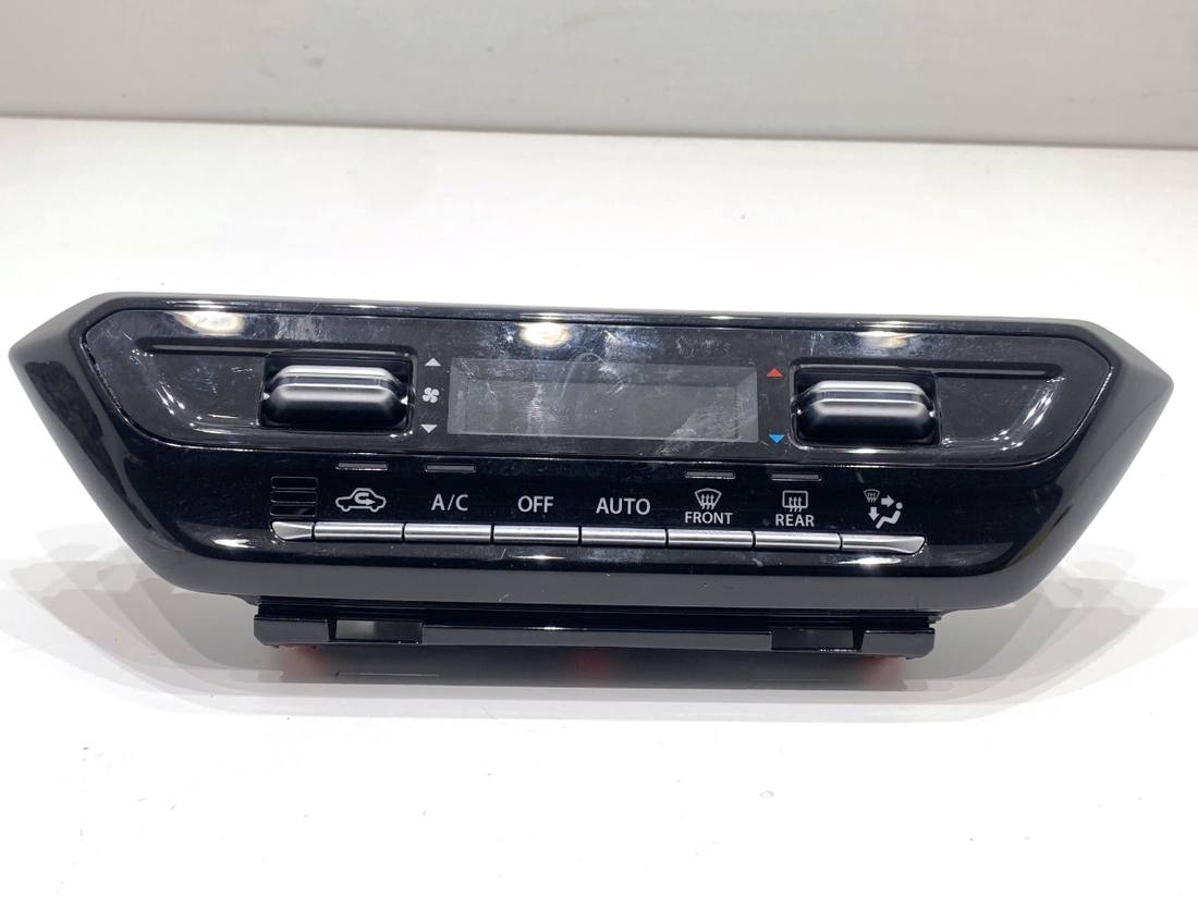 Блок керування пічкою клімат Suzuki Swift 39510-69T00