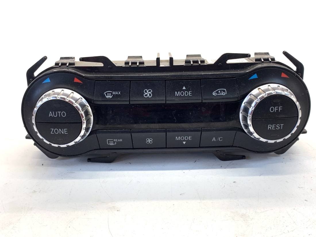 Блок управления печкой климат Mercedes CLA C118 A2469003816