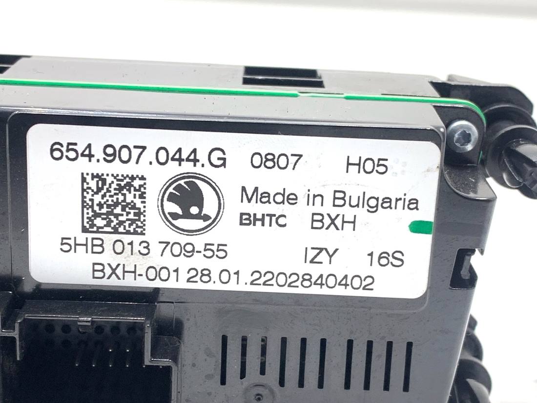 Блок керування пічкою клімат Skoda Scala 654907044G — фото деталі 6