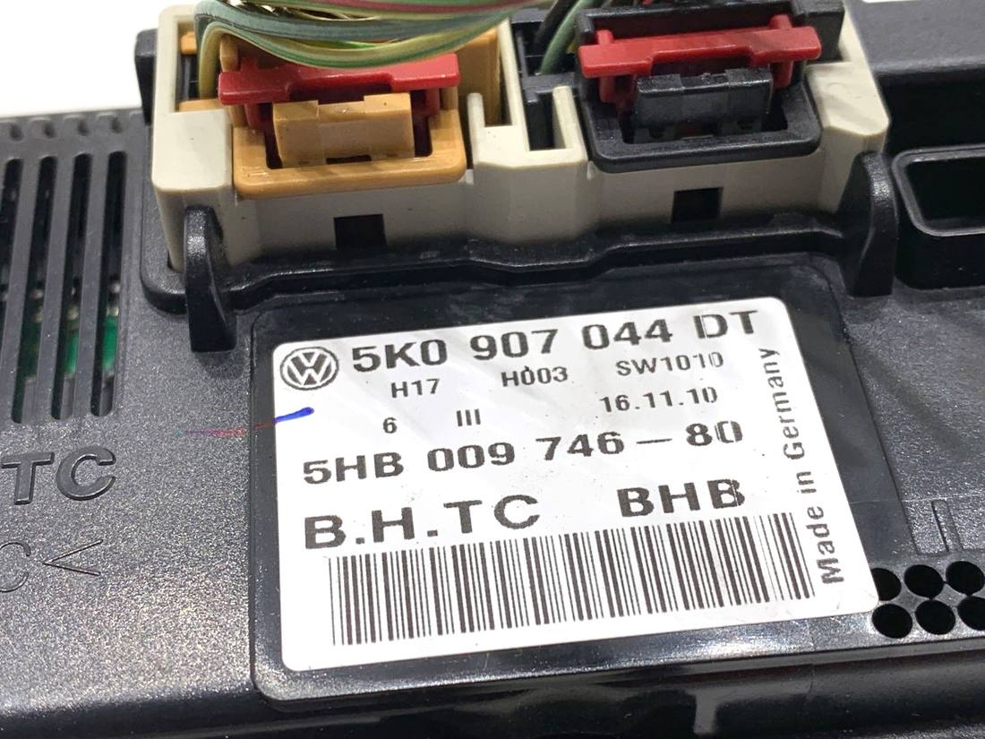 Блок керування пічкою клімат Volkswagen Golf 6 5K0907044DT — фото деталі 4