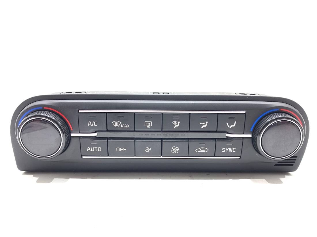Блок керування пічкою клімат Kia Ceed 97250-J7XXX