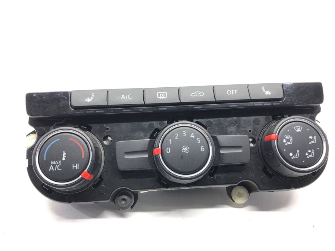 Блок керування пічкою клімат Volkswagen Passat B7 561907426E